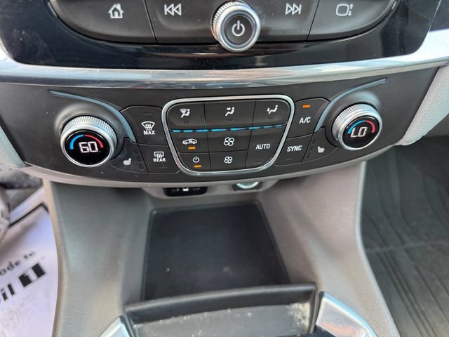 Certified 2018 Chevrolet Traverse LT FWD image 17