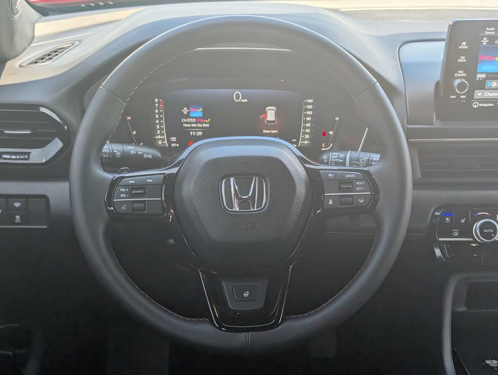 Used 2025 Honda Pilot Black Edition image 13
