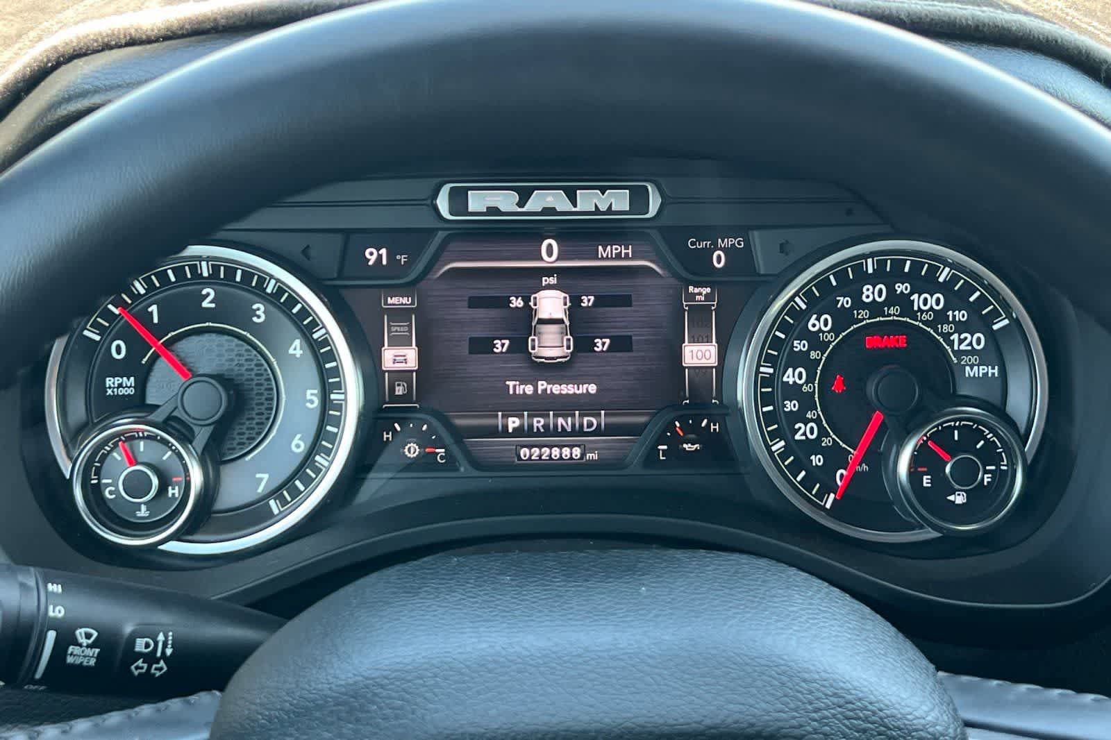 Used 2022 RAM 1500 Big Horn AWD/4WD image 25