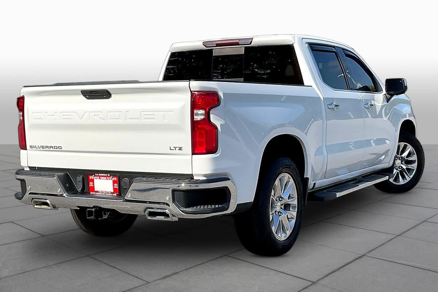 Used 2020 Chevrolet Silverado 1500 LTZ w/ LTZ Plus Package AWD/4WD image 13