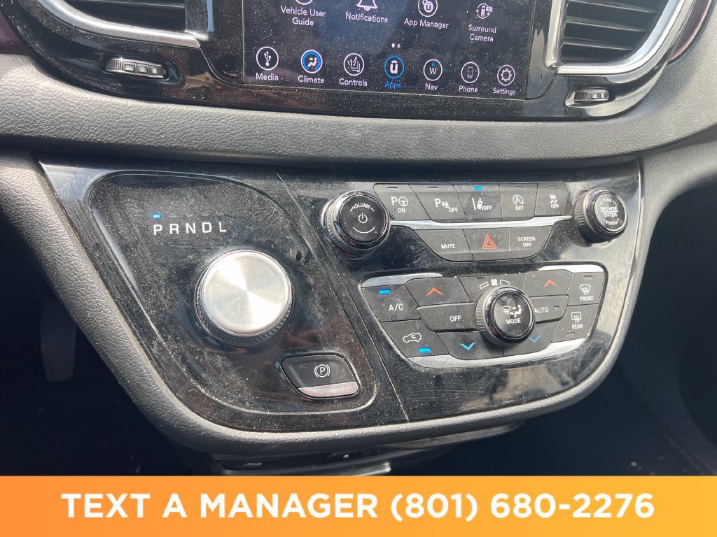 Used 2019 Chrysler Pacifica Touring-L FWD image 21