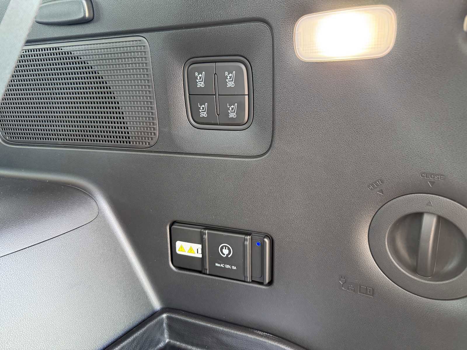 New 2026 Hyundai Ioniq 9 Limited image 32