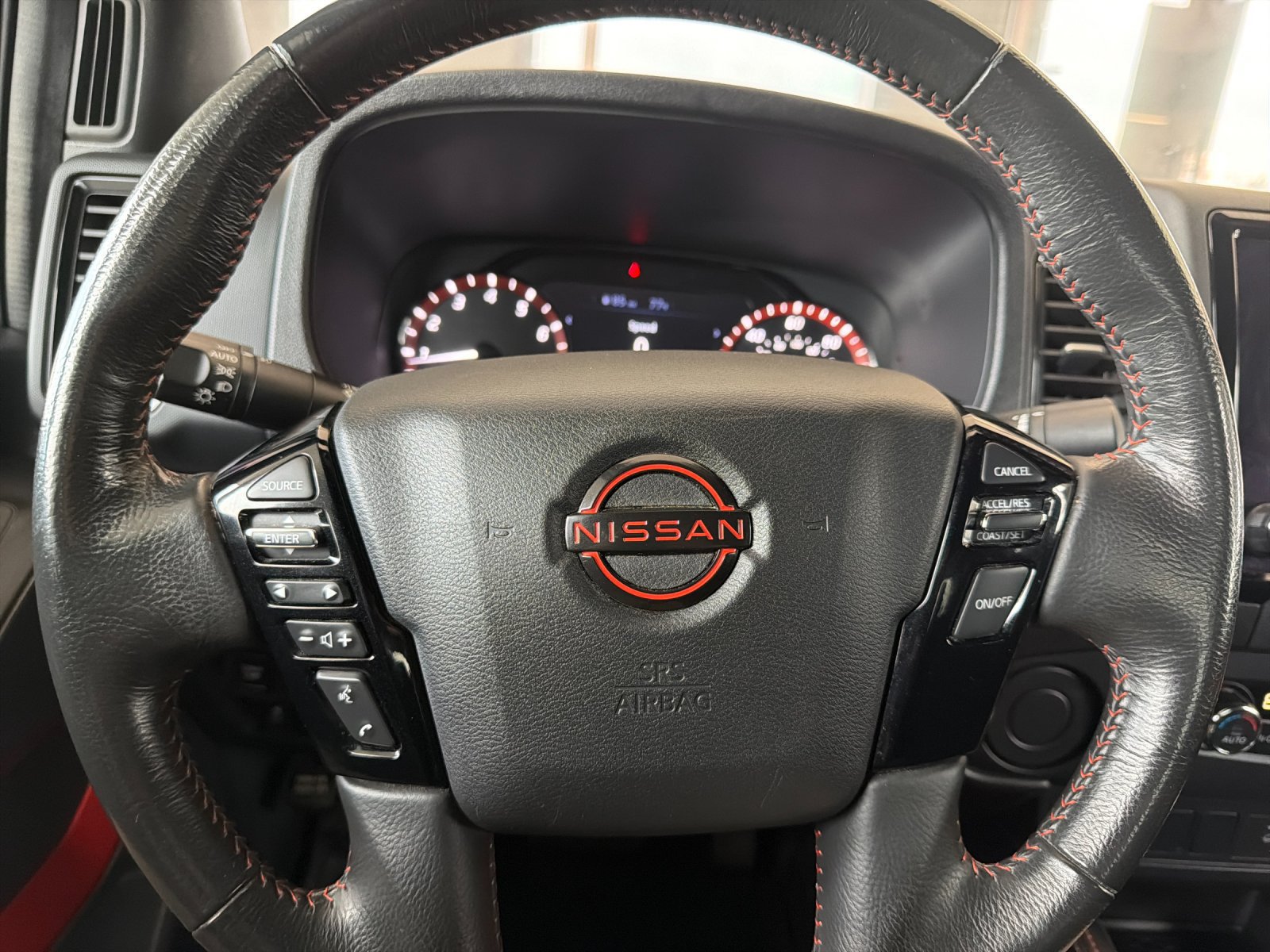 Used 2024 Nissan Frontier Pro-X RWD image 26
