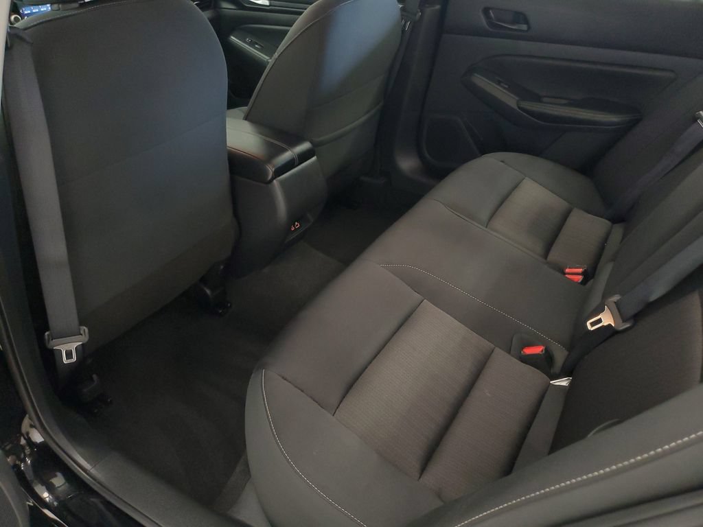 Used 2025 Nissan Altima 2.5 SV FWD image 24