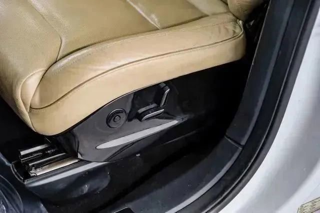 Used 2016 Tesla Model X Performance image 42