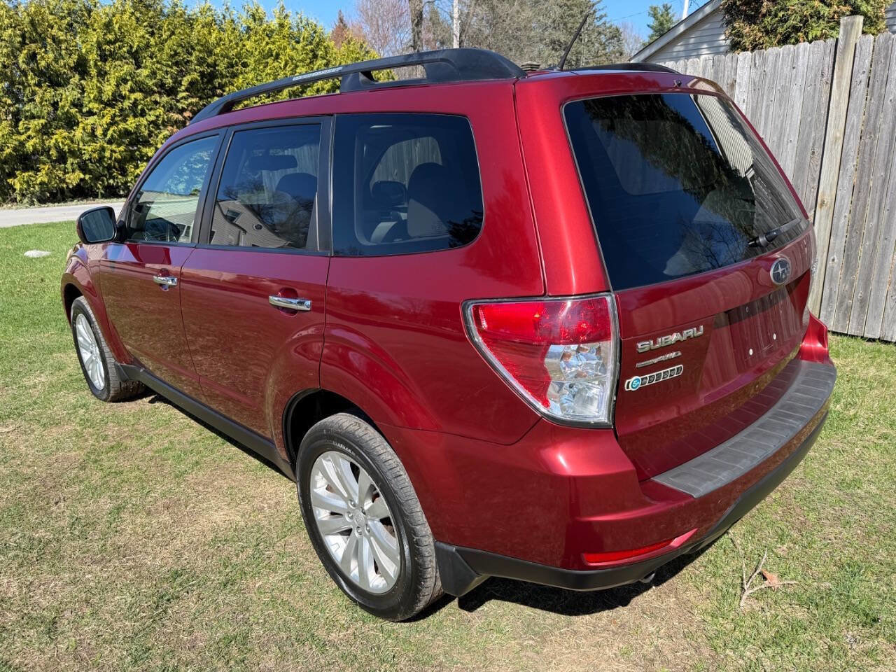 Used 2012 Subaru Forester 2.5X Limited AWD/4WD image 6