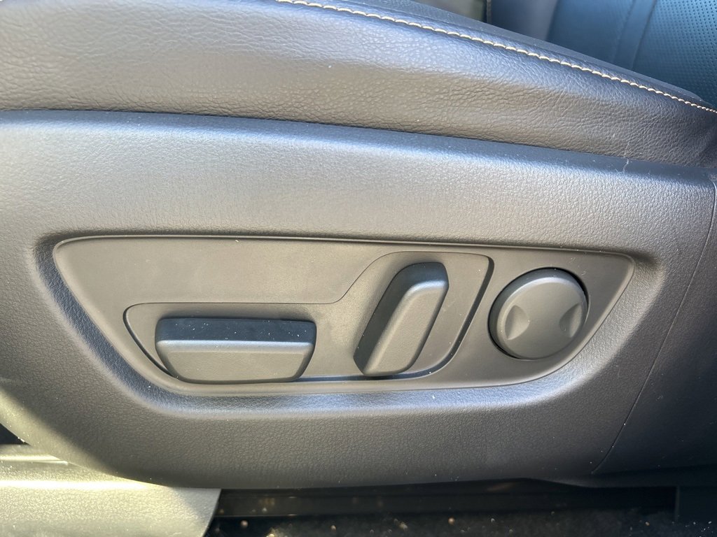 Used 2025 MAZDA CX-90 3.3 Turbo w/ Preferred Package image 15