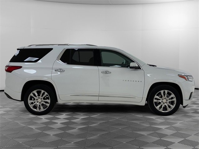 Used 2021 Chevrolet Traverse High Country image 2