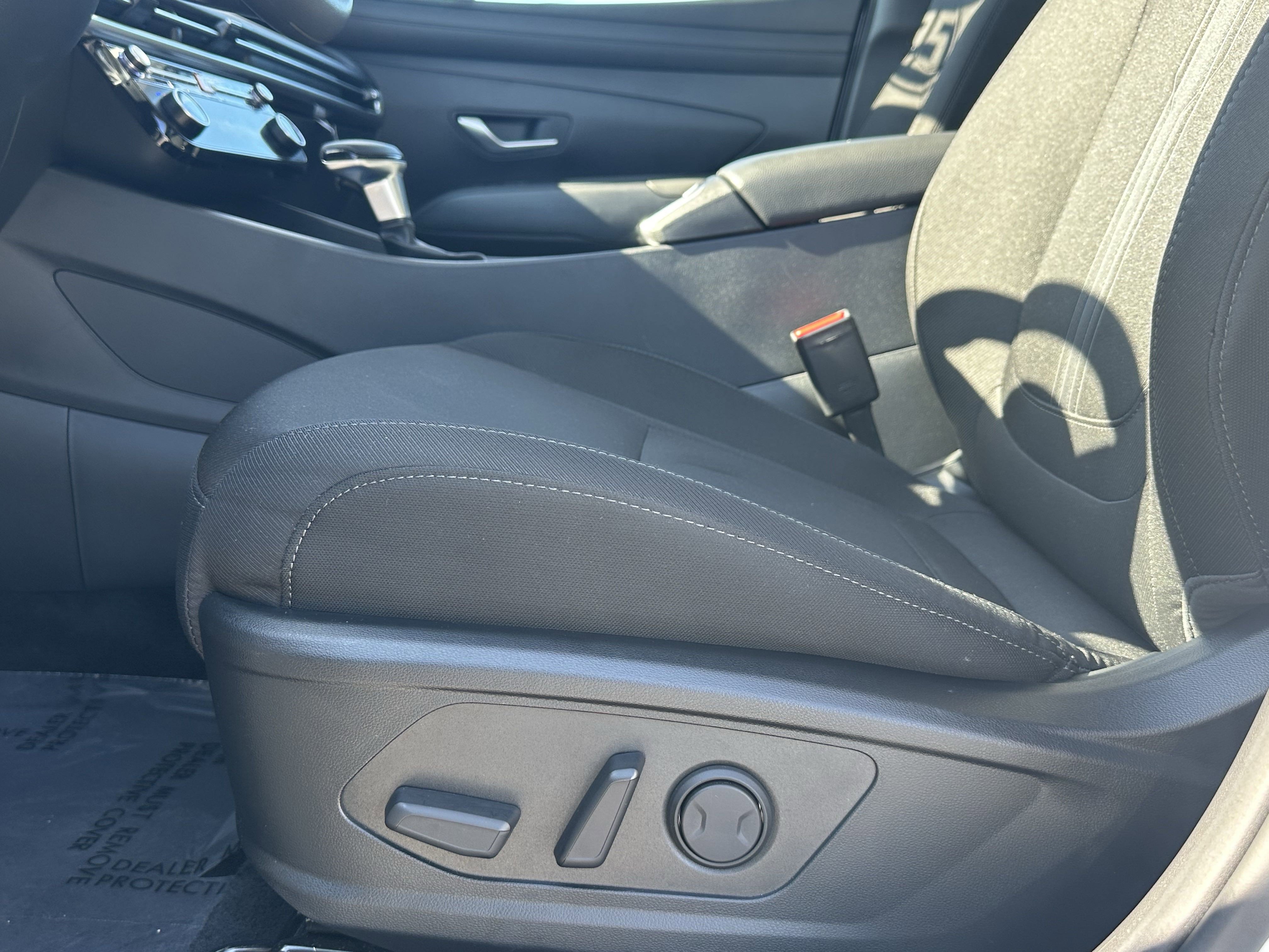 Used 2025 Hyundai Tucson SEL image 12