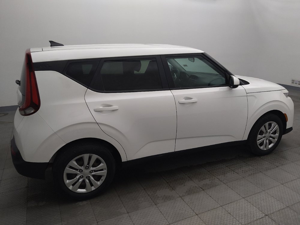Used 2020 Kia Soul LX FWD image 10