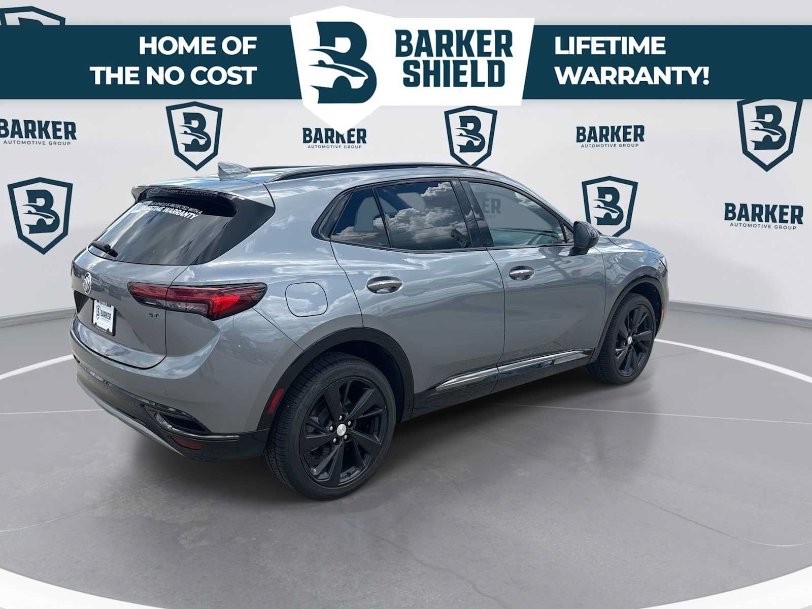 Used 2021 Buick Envision Essence w/ Sport Touring Package FWD image 9
