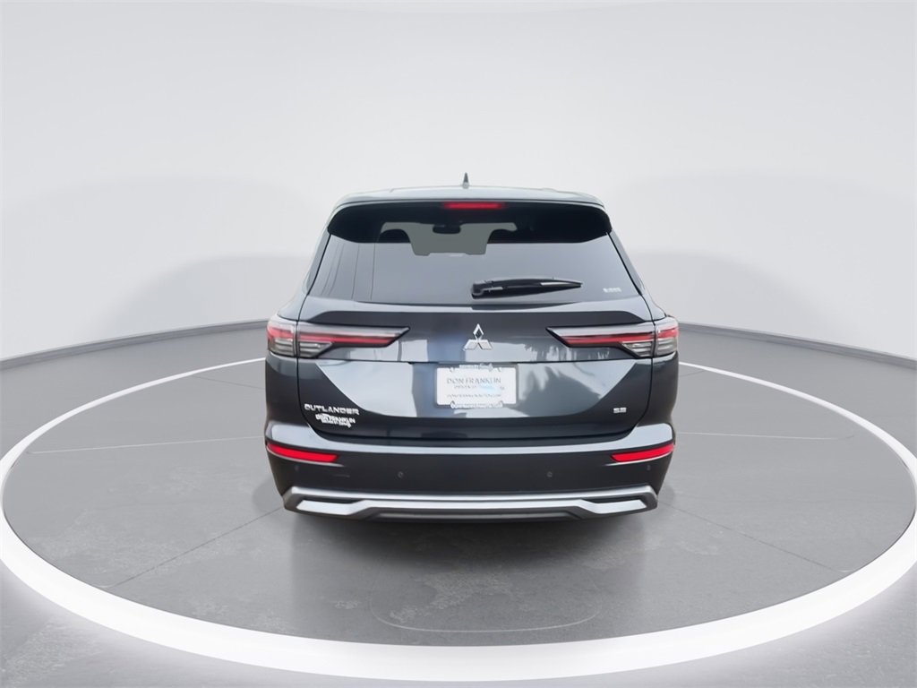 New 2025 Mitsubishi Outlander SE image 7