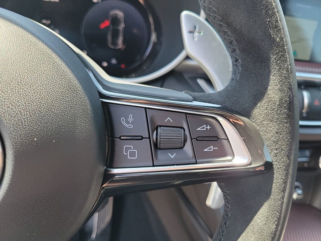 New 2024 Alfa Romeo Stelvio Quadrifoglio image 7
