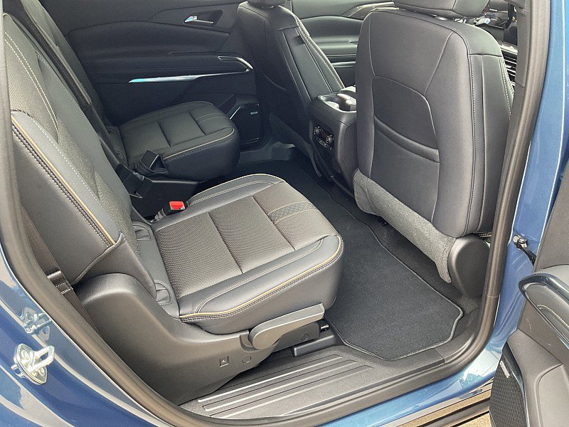 New 2026 Chevrolet Traverse High Country FWD image 17