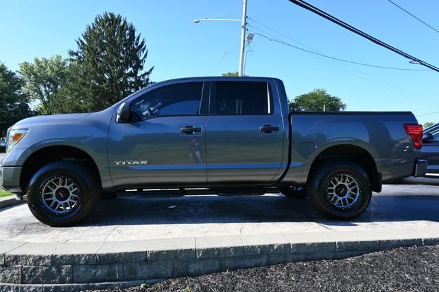 Used 2024 Nissan Titan SV AWD/4WD image 8