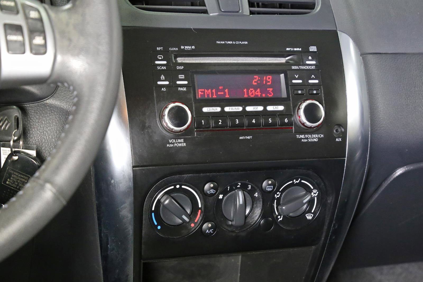 Used 2012 Suzuki SX4 Premium image 7