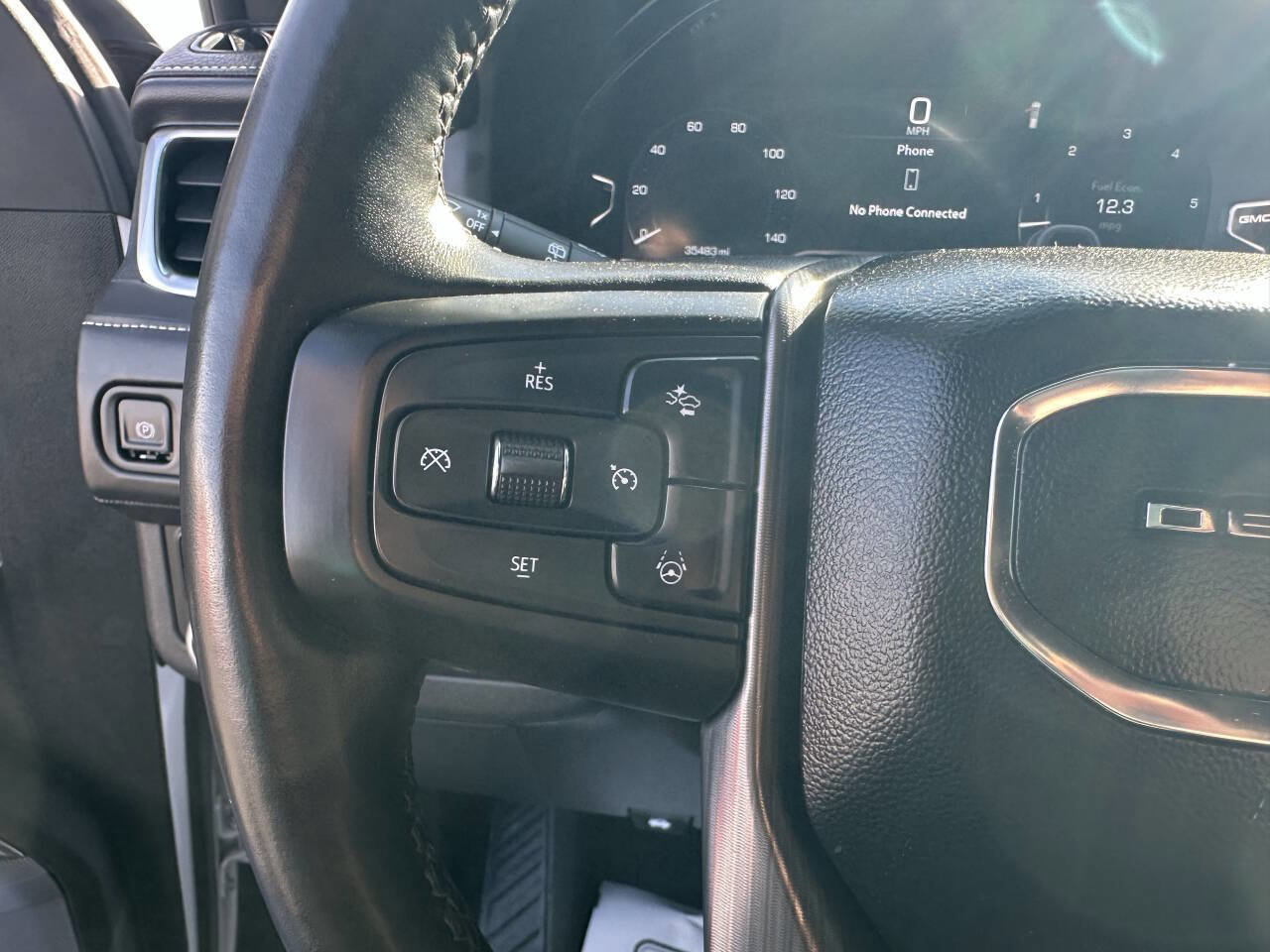 Used 2023 GMC Yukon XL Denali Ultimate image 38