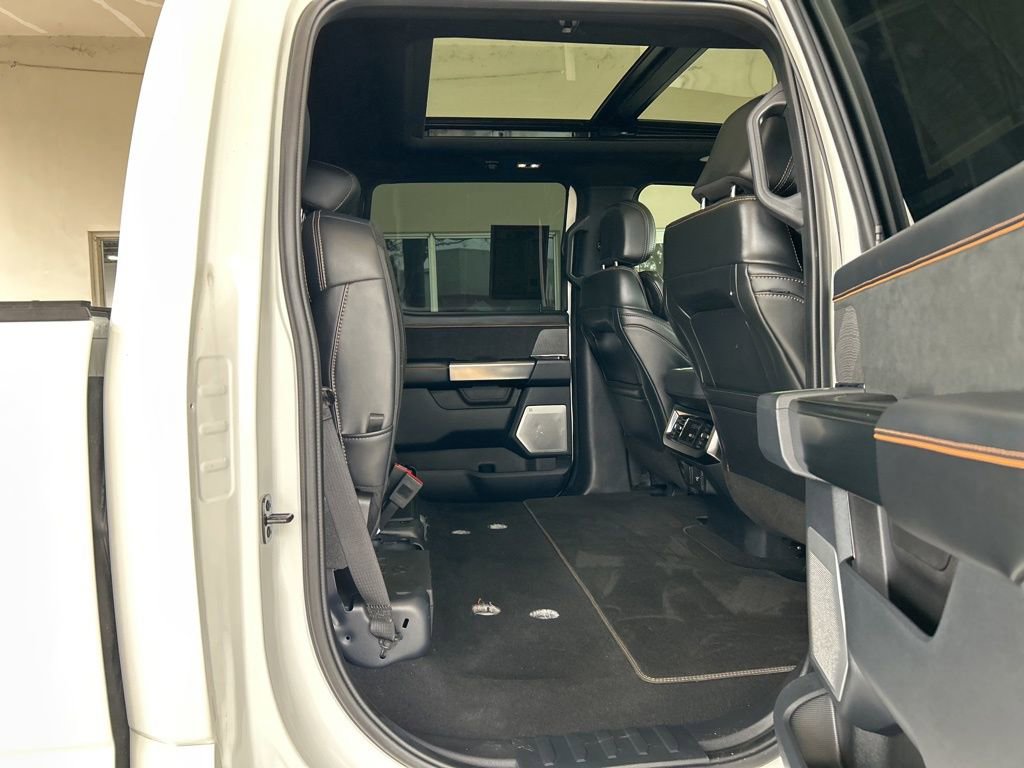 Used 2024 Ford F350 Platinum image 28