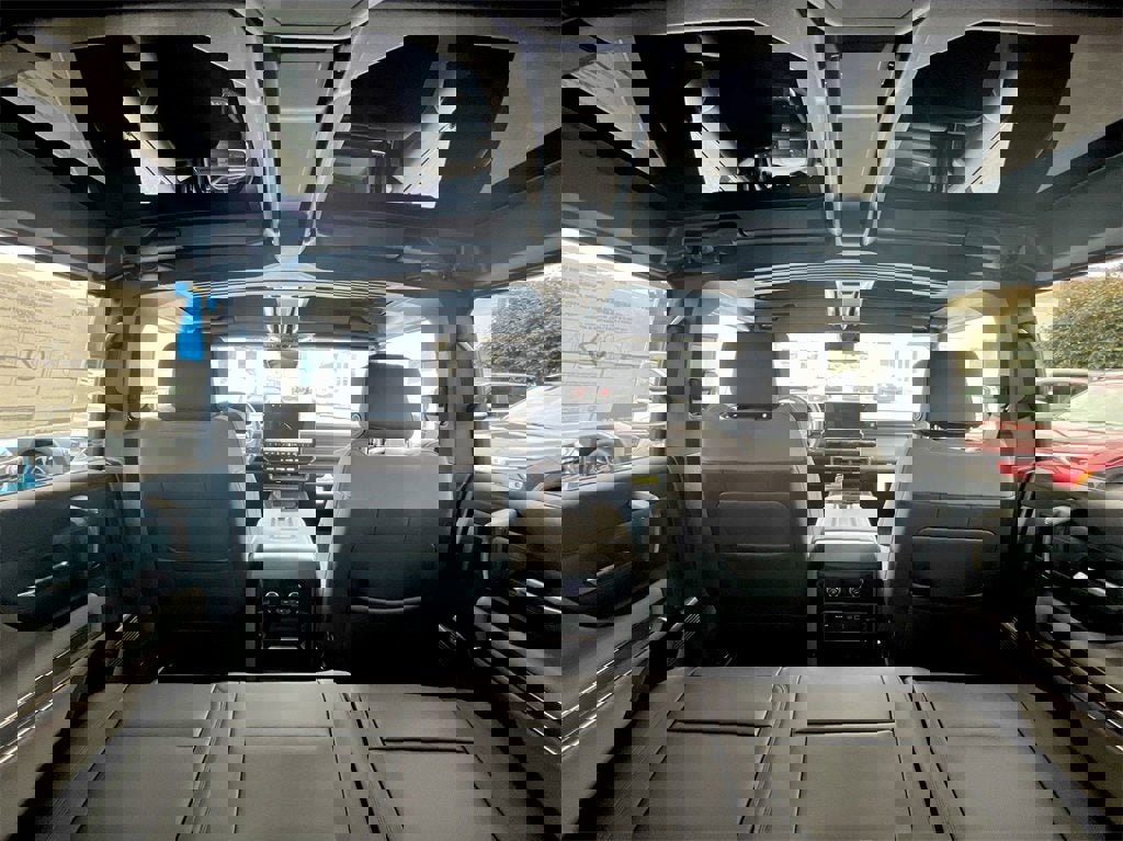 New 2025 GMC Hummer EV 2X image 18