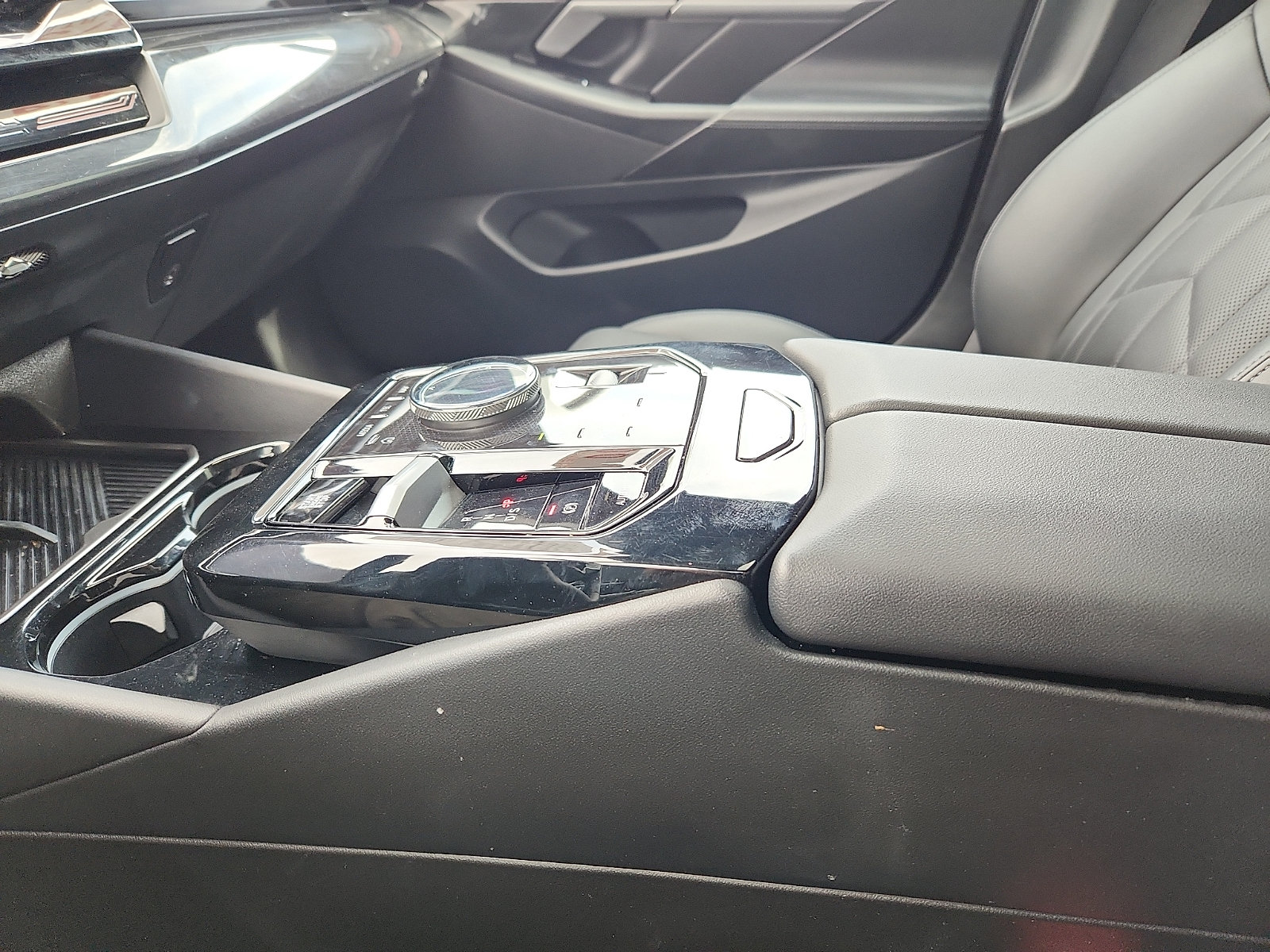 Used 2024 BMW 530i RWD image 20