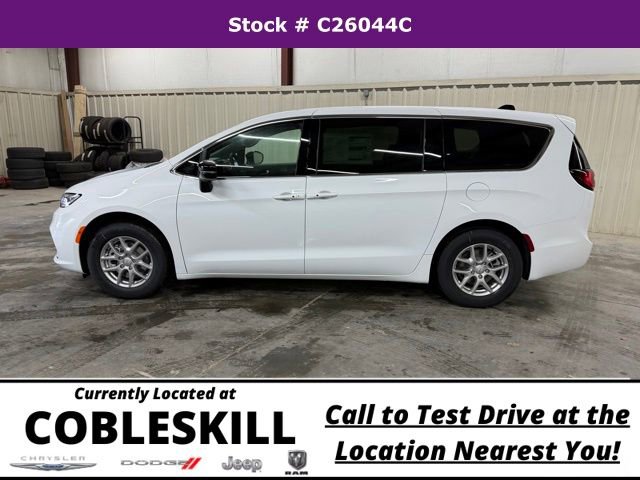 New 2026 Chrysler Pacifica Select image 8