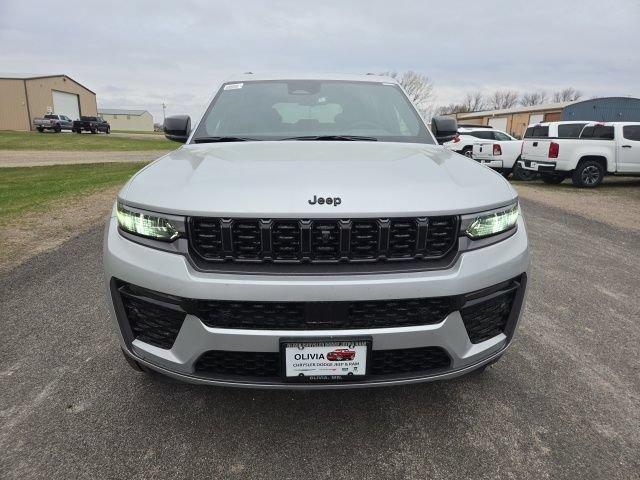 New 2026 Jeep Grand Cherokee Limited AWD/4WD image 2