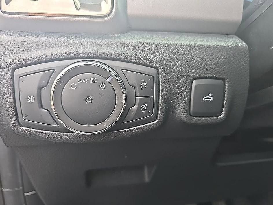 Used 2022 Ford Ranger XLT w/ Equipment Group 302A High AWD/4WD image 13