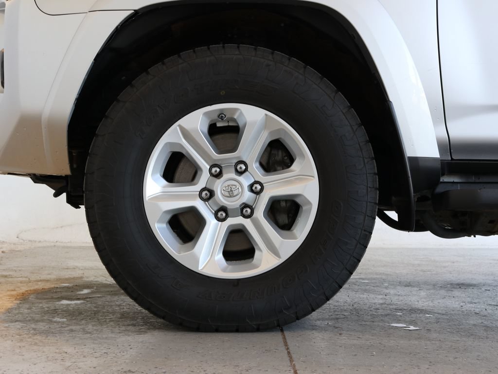 Used 2019 Toyota 4Runner SR5 AWD/4WD image 44
