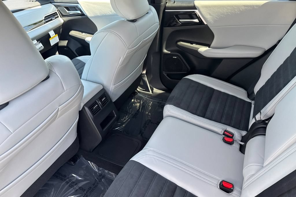 New 2026 Mitsubishi Outlander SE AWD/4WD image 12