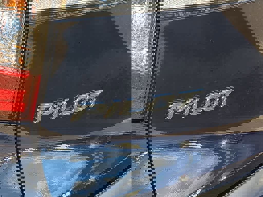 Used 2020 Honda Pilot Touring image 12