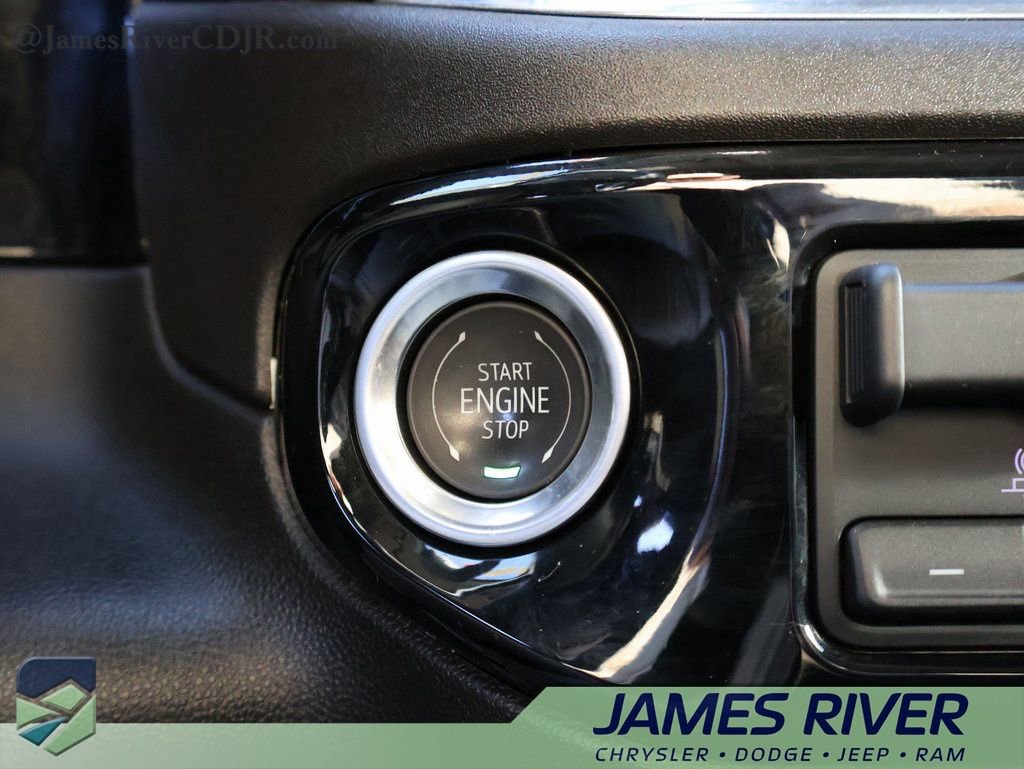 Used 2024 GMC Sierra 2500 SLE w/ SLE Convenience Package image 31