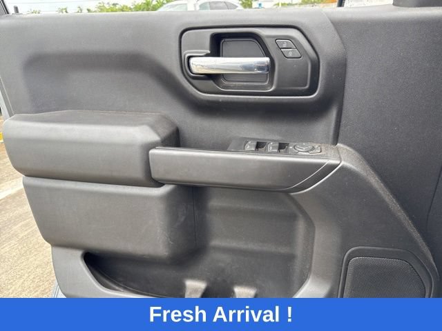 Used 2021 Chevrolet Silverado 1500 Custom w/ Safety Confidence Package RWD image 9