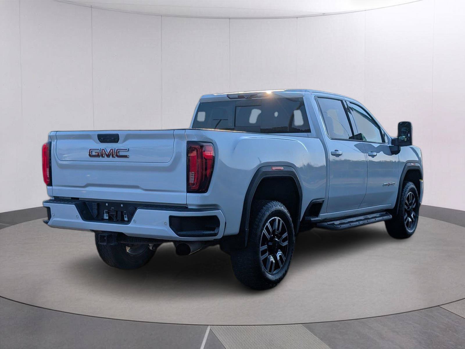 Used 2020 GMC Sierra 2500 AT4 w/ AT4 Premium Package AWD/4WD image 7
