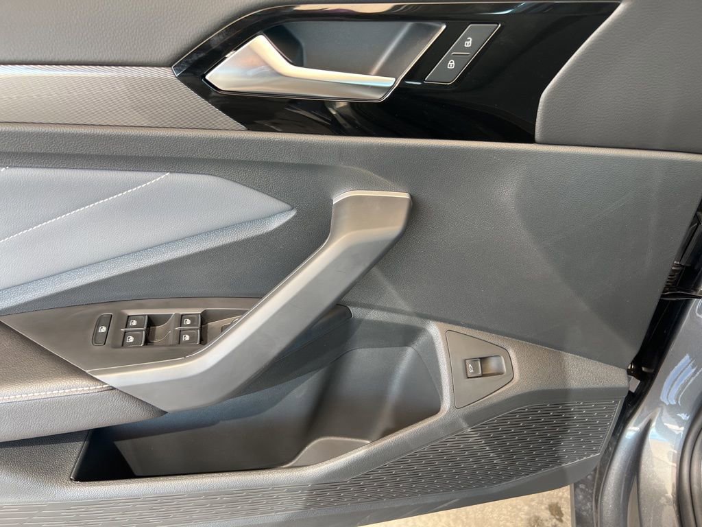 New 2025 Volkswagen Jetta SEL image 11