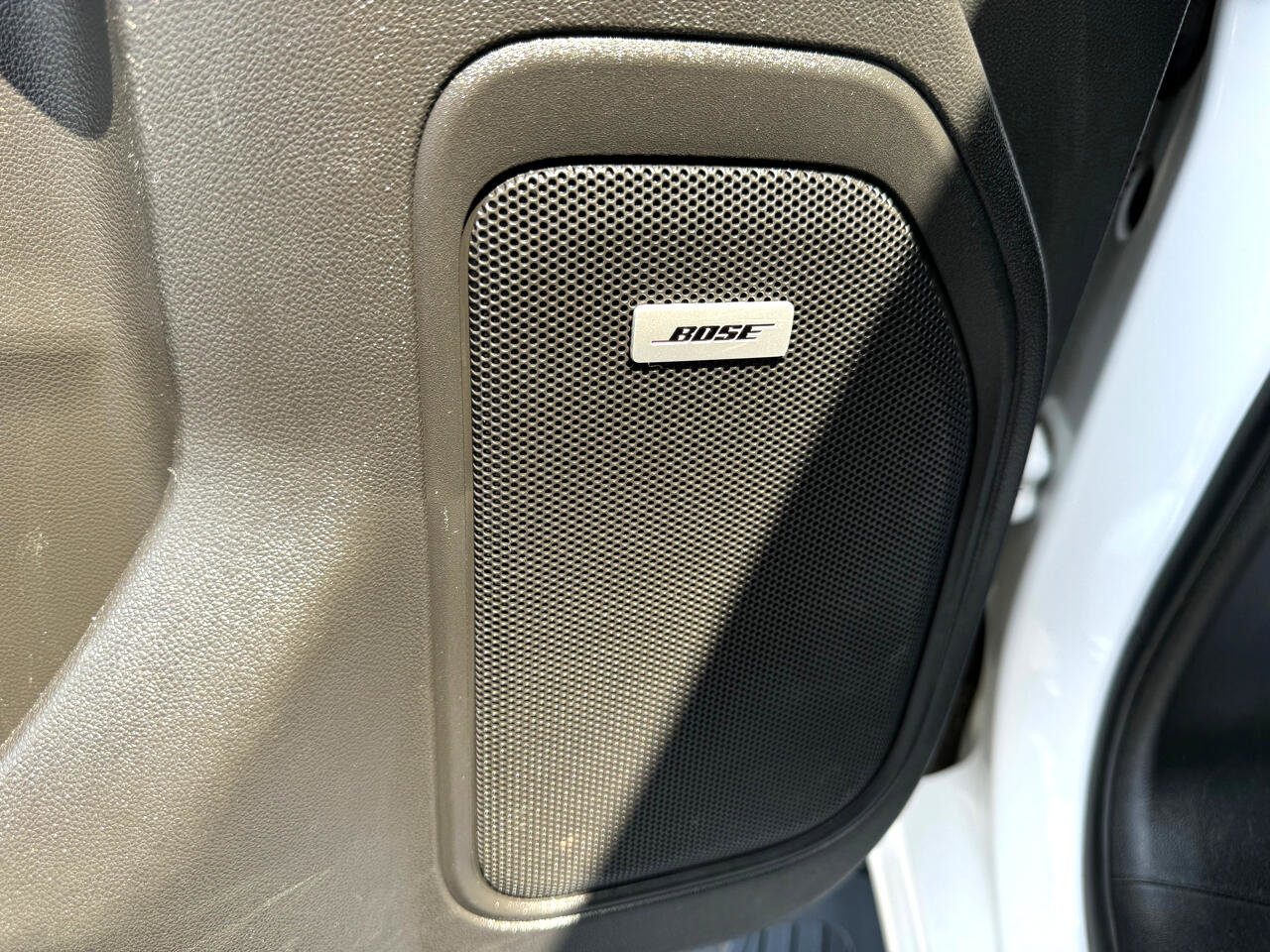 Used 2019 GMC Sierra 1500 SLT w/ SLT Premium Plus Package image 17