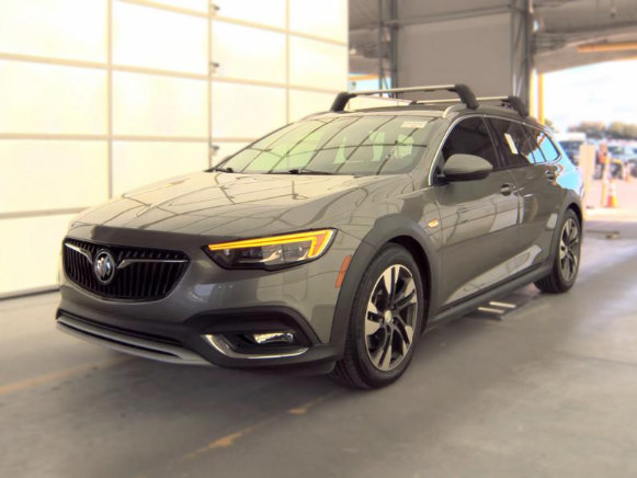 Used 2019 Buick Regal Essence w/ Driver Confidence Package I