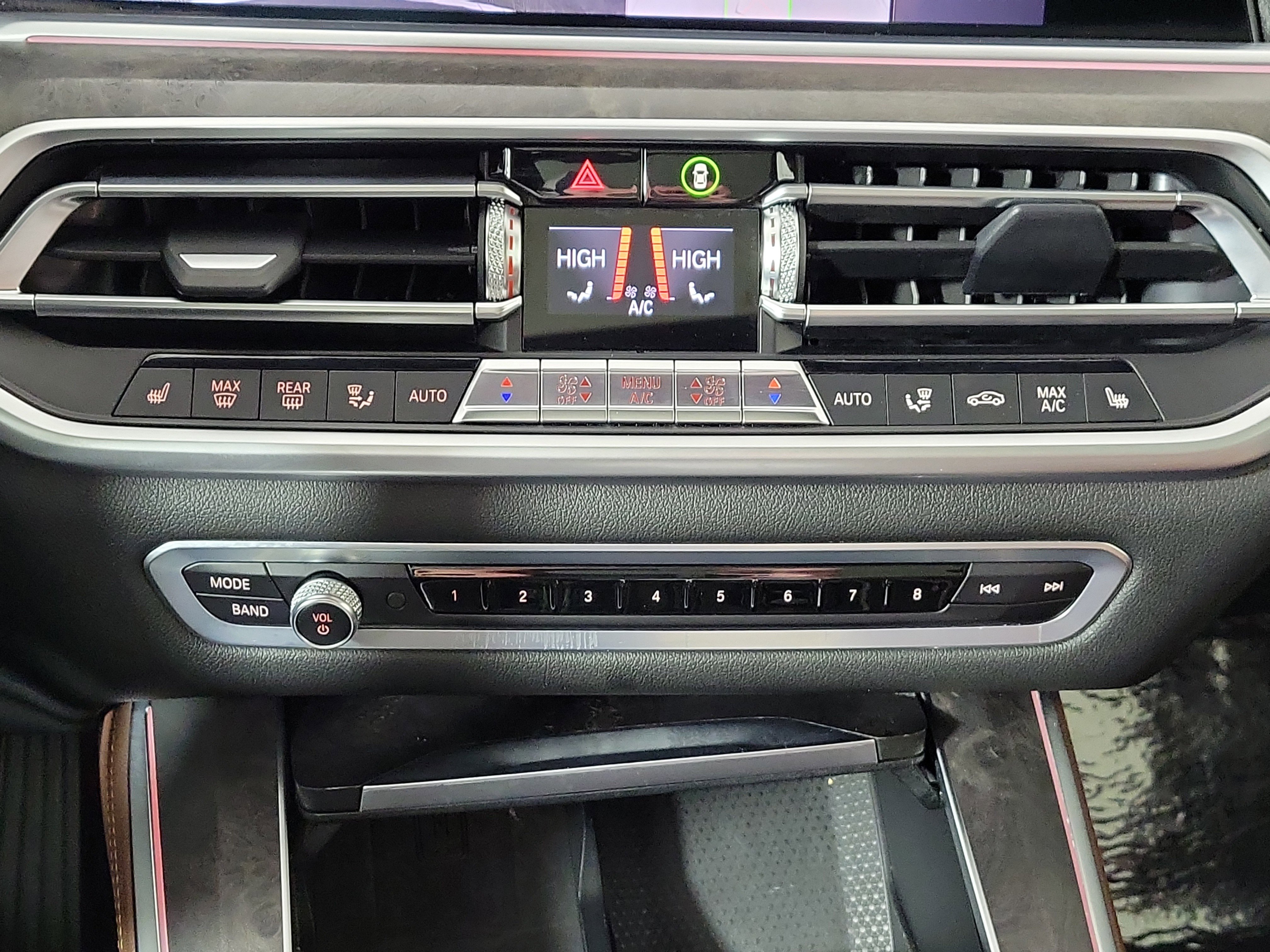 Used 2021 BMW X5 xDrive40i w/ Premium Package image 21