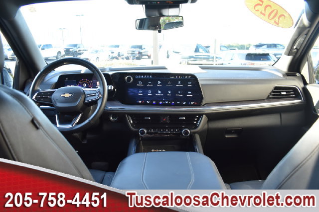 Used 2025 Chevrolet Tahoe LT RWD image 3
