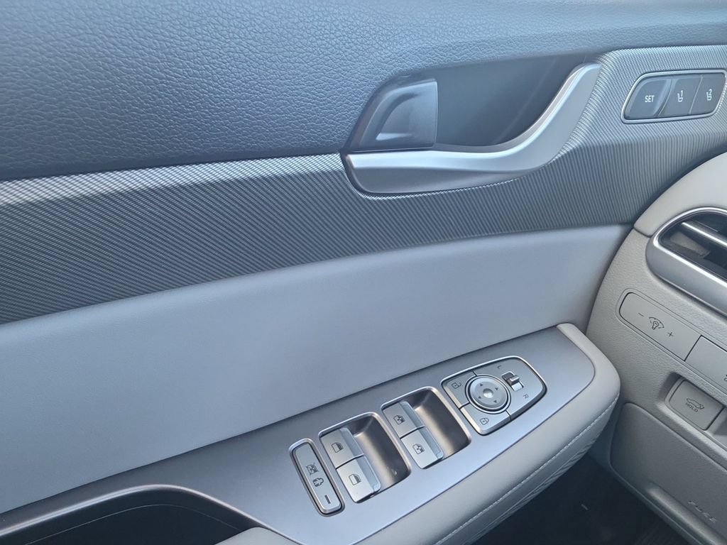 Used 2023 Hyundai Palisade SEL FWD image 23