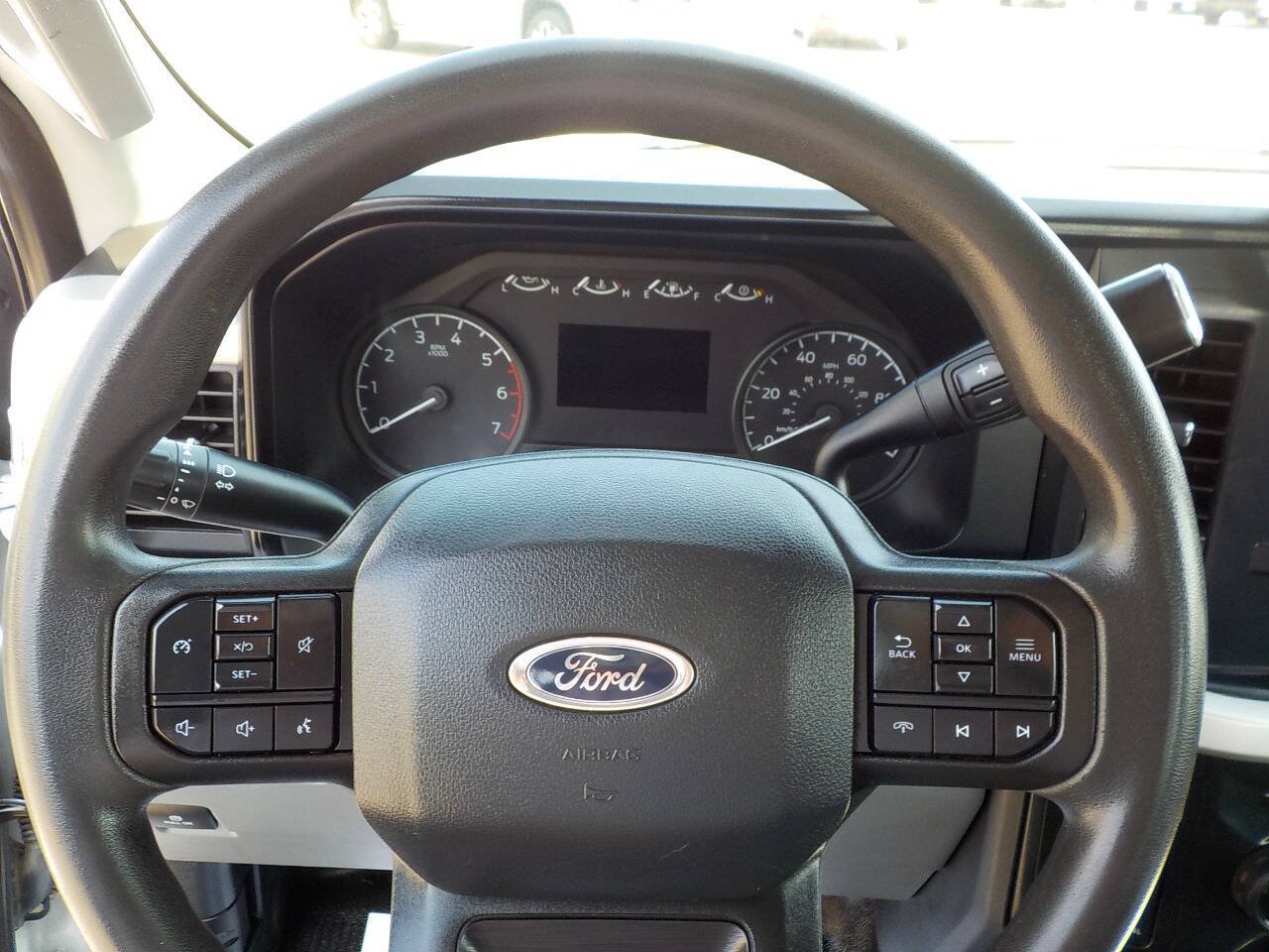 Used 2024 Ford F350 XL w/ 360-Degree Camera Package AWD/4WD image 16