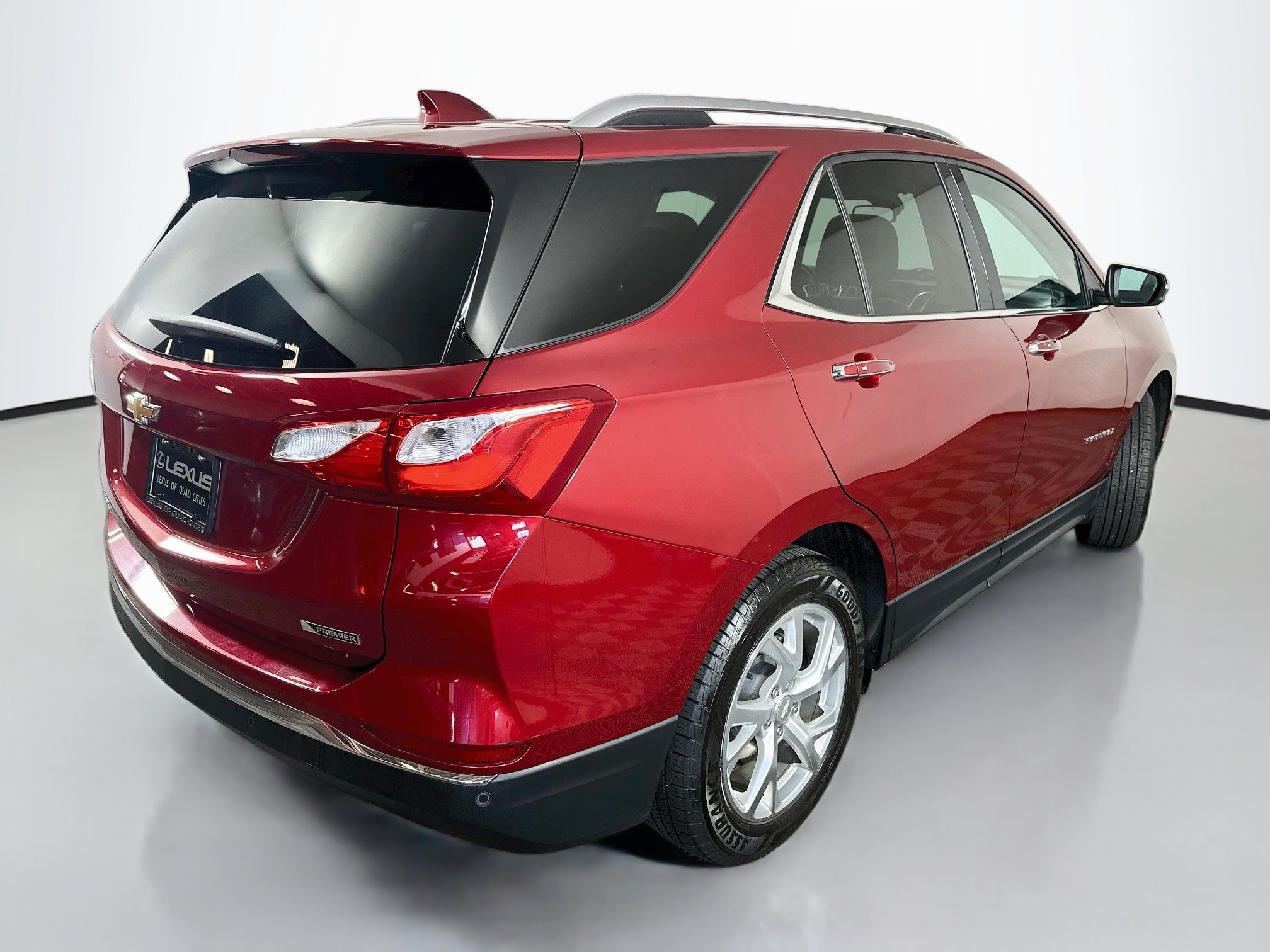 Used 2018 Chevrolet Equinox Premier FWD image 7