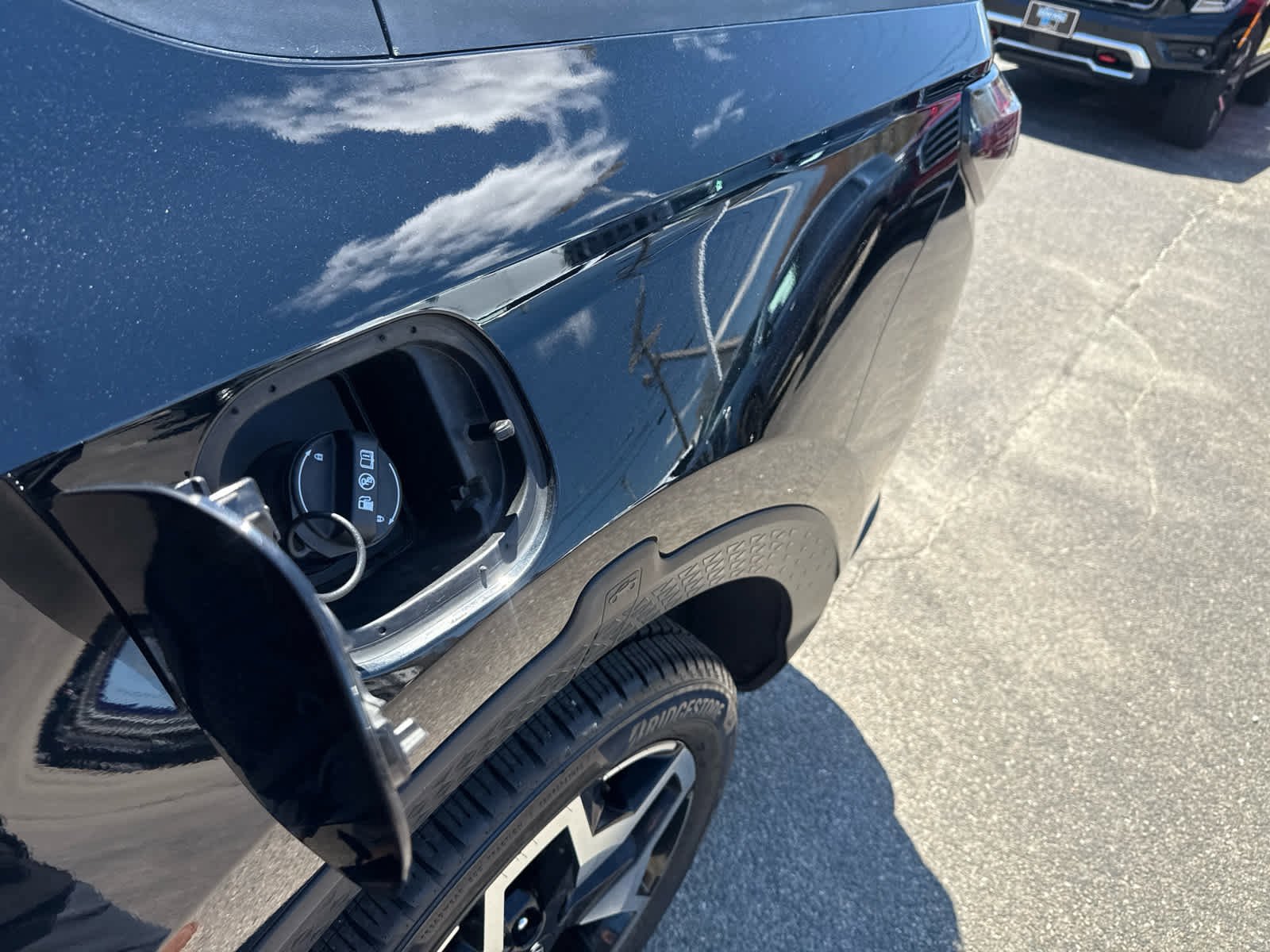 Used 2023 Hyundai Santa Cruz Limited AWD/4WD image 10