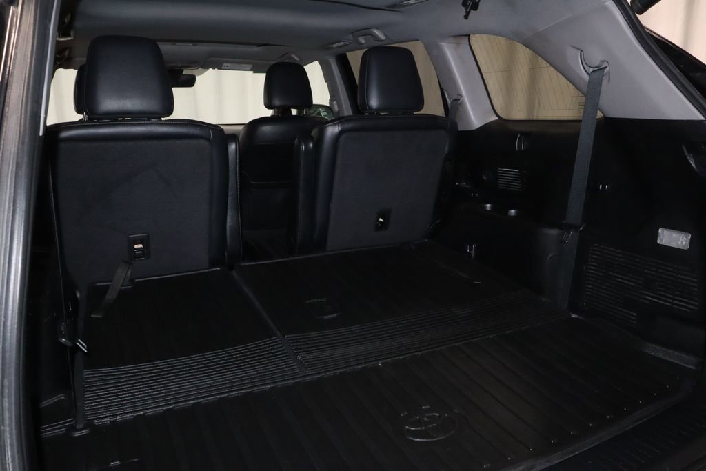 Used 2019 Toyota Highlander Limited AWD/4WD image 19