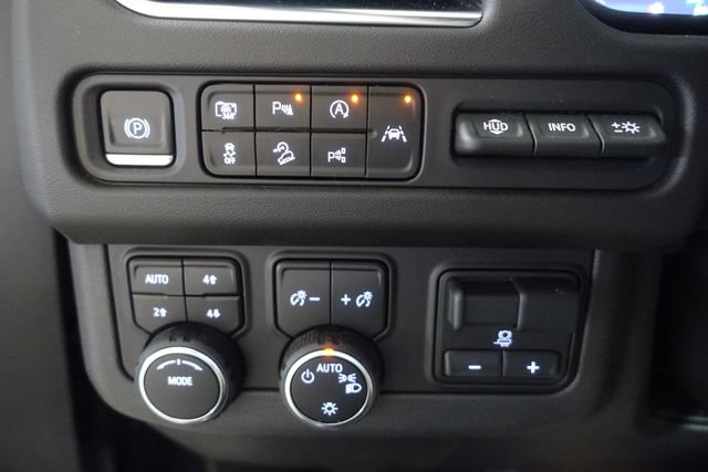 Used 2024 Chevrolet Tahoe High Country w/ Advanced Technology Package AWD/4WD image 19