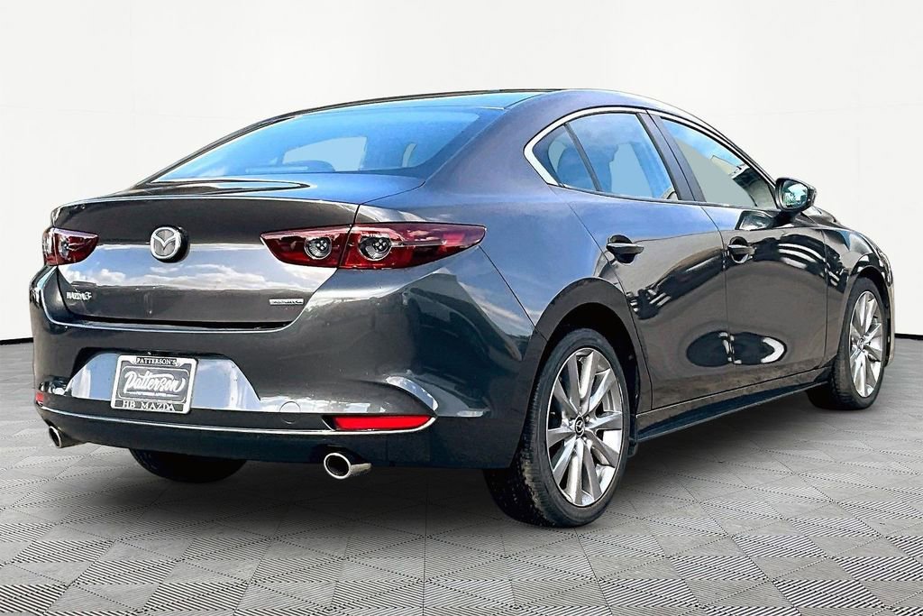 Used 2020 MAZDA MAZDA3 Sedan w/ Select Package FWD image 2