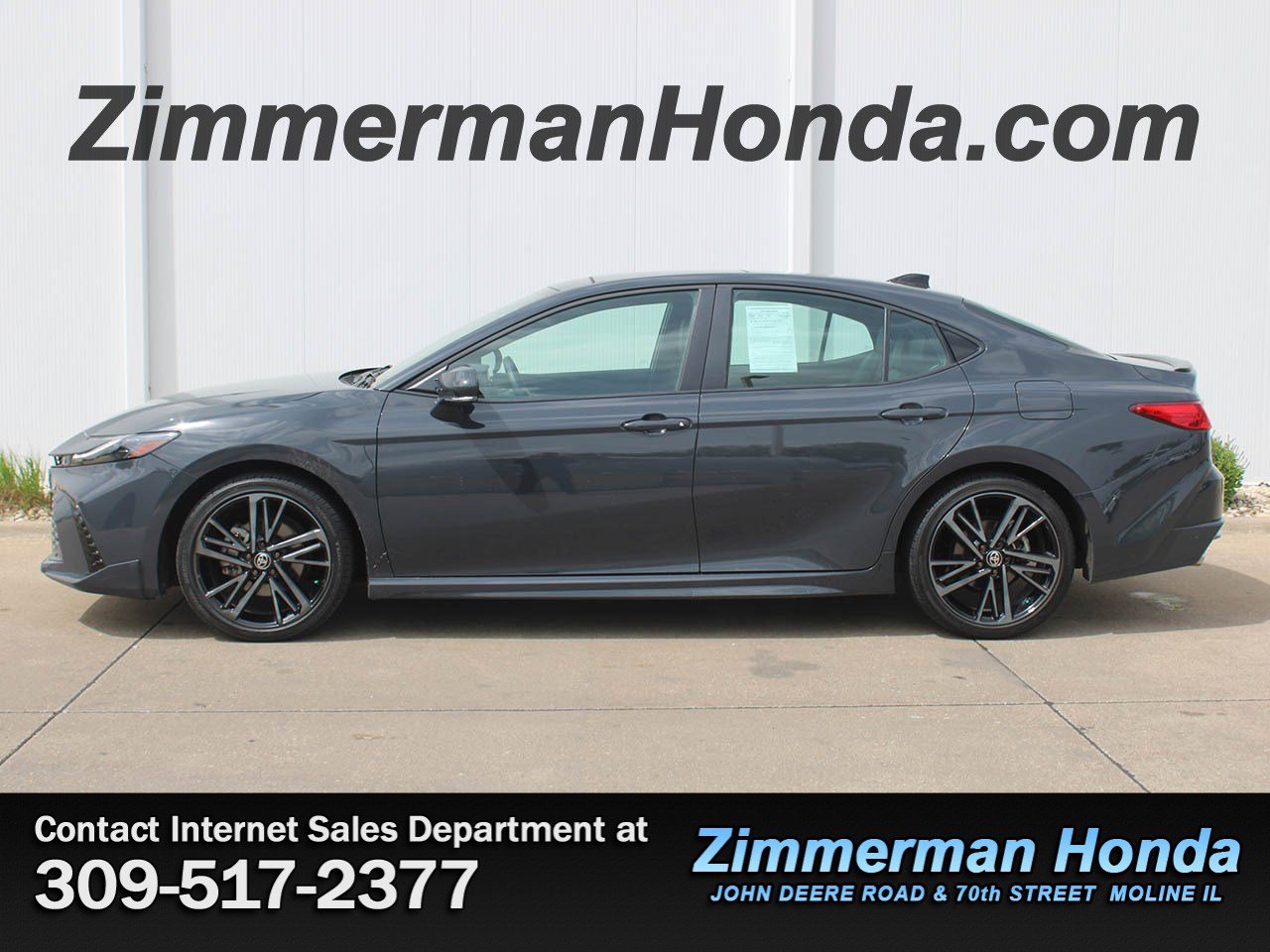 Used 2025 Toyota Camry XSE FWD image 24