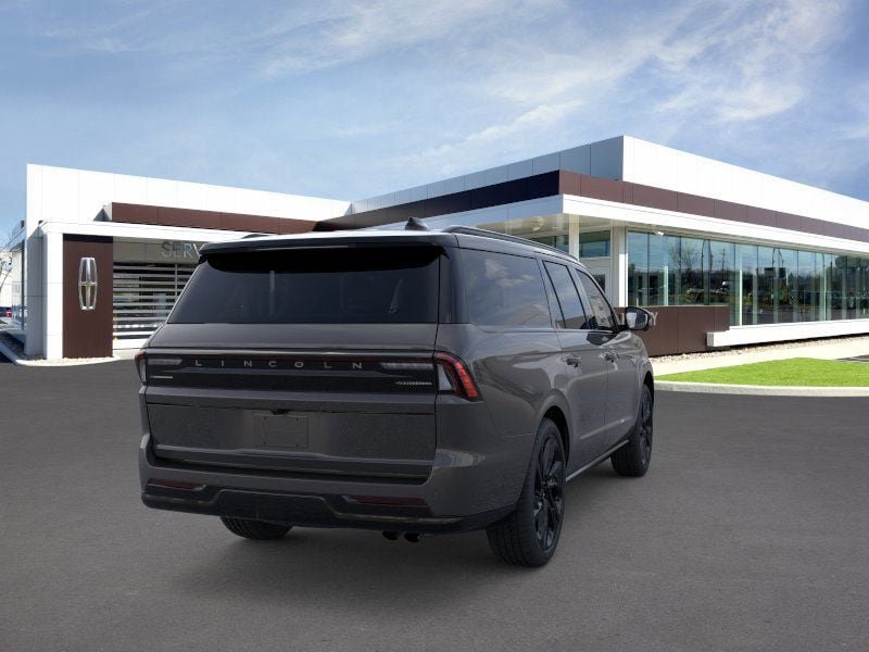 New 2026 Lincoln Navigator L Black Label AWD/4WD image 8