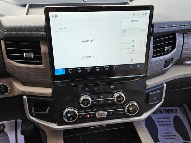 Certified 2023 Ford Expedition Limited image 19