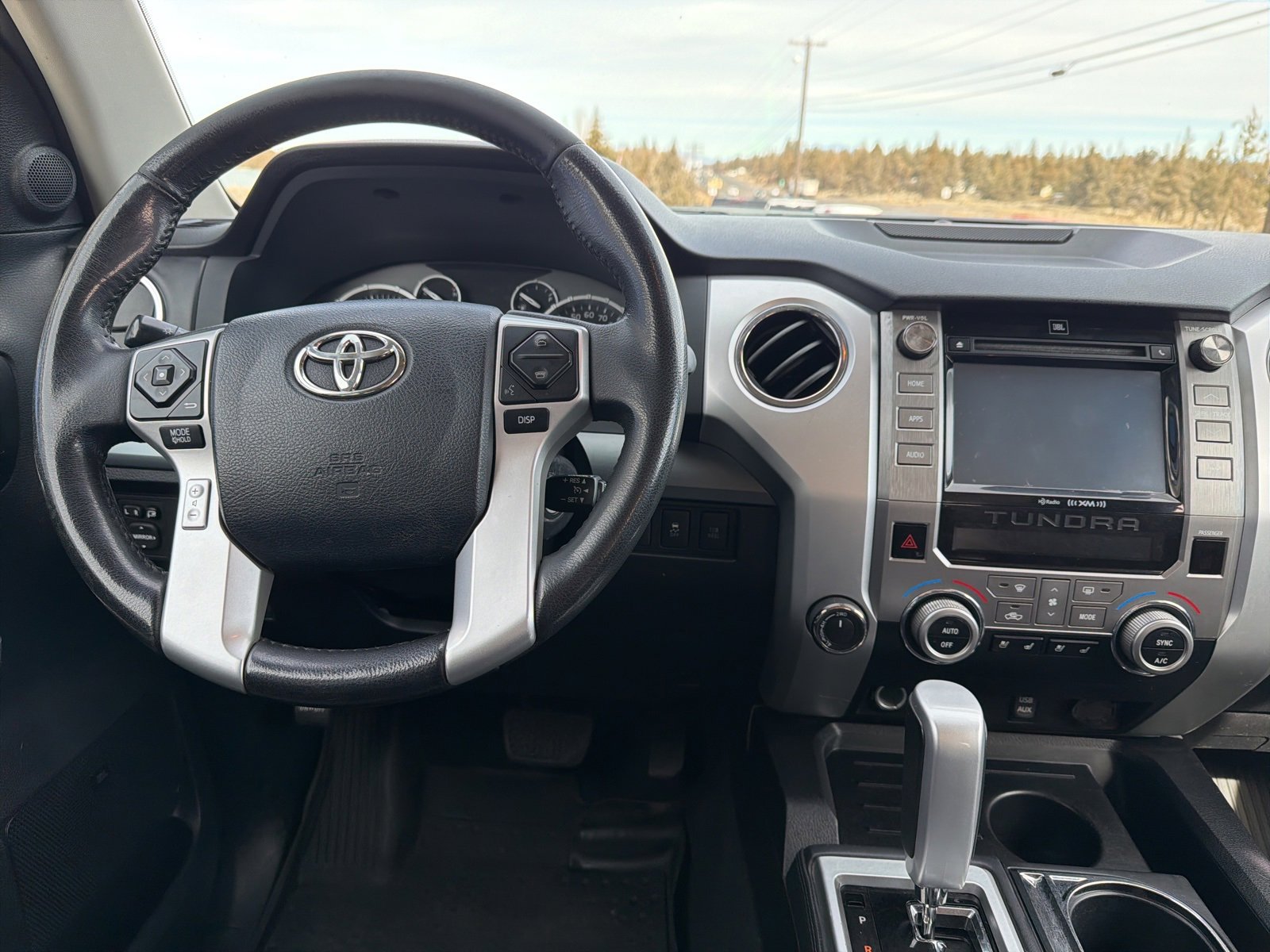 Used 2014 Toyota Tundra Platinum image 17