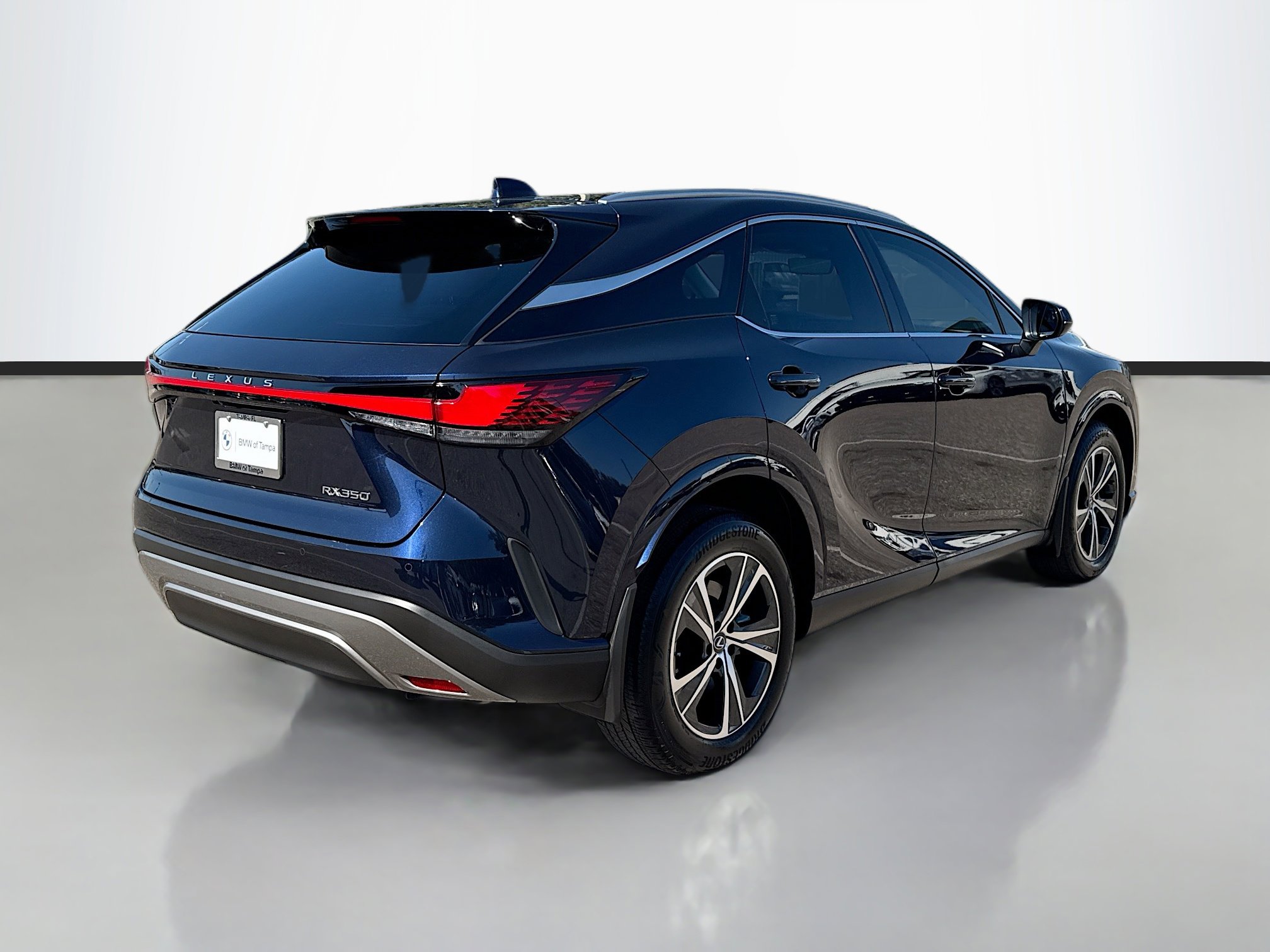 Used 2024 Lexus RX 350 Premium image 3